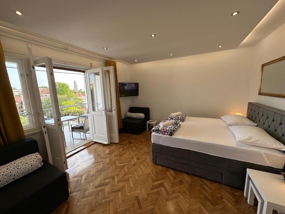 Iris Oasis Apartma *