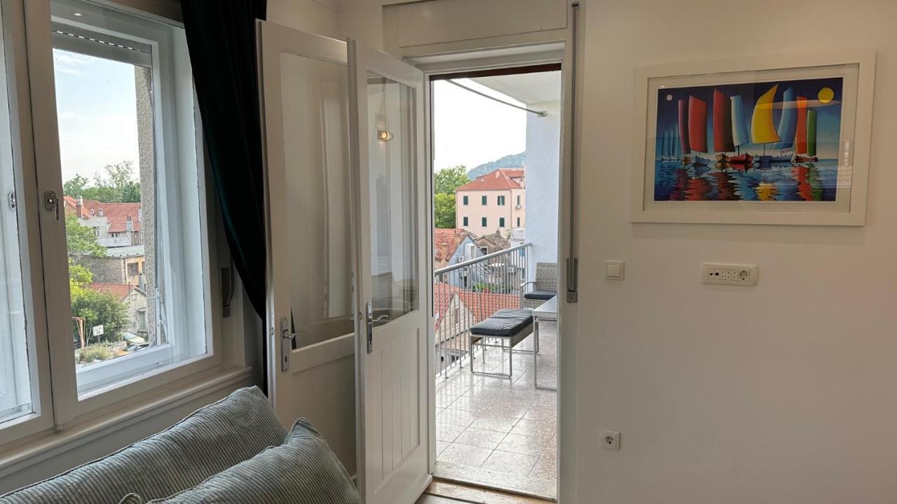 Iris Oasis Apartma